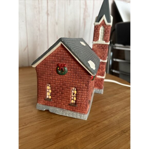 Holiday Expressions Lighted Church House 1992 Dickens Collectables Porcelain - Picture 5 of 8